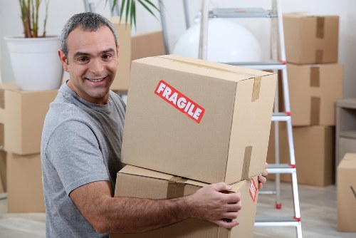 Moving van service for home relocations in France