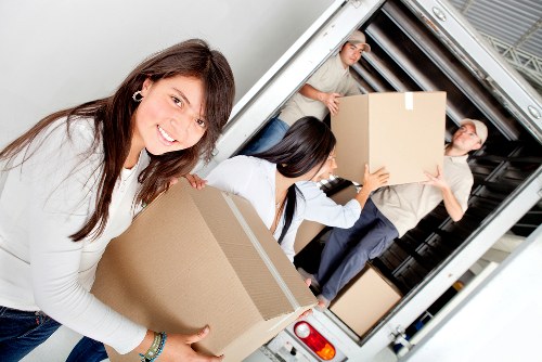 Van removal service for homes and businesses across France