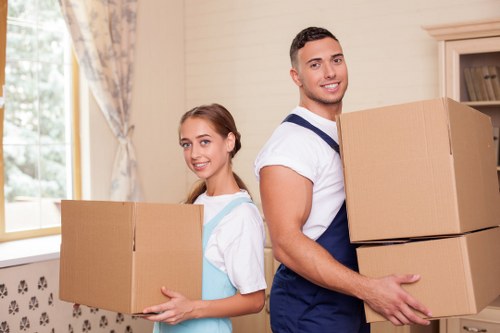 Checklist and preparation for a local move in France