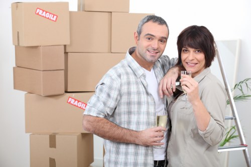 Careful moving support for apartment access in a French city
